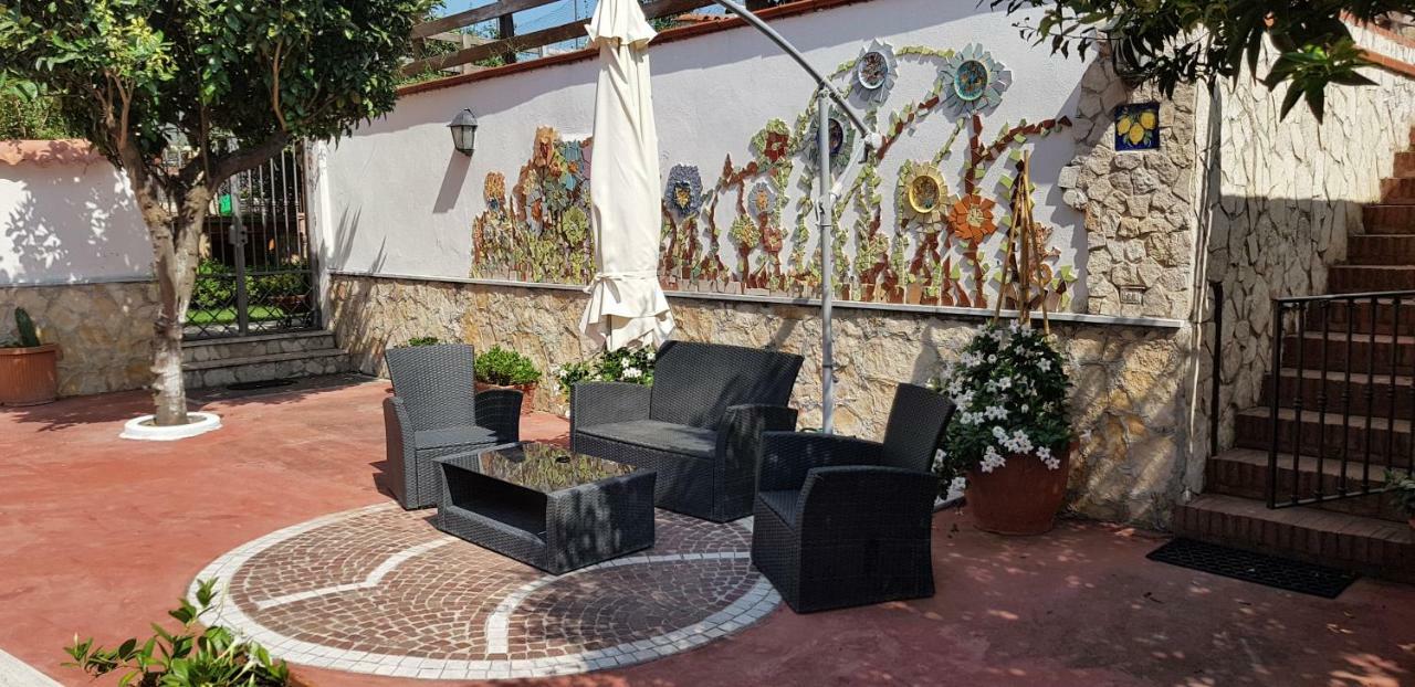 Tabor 1 Garden & Parking Appartement Napels Buitenkant foto